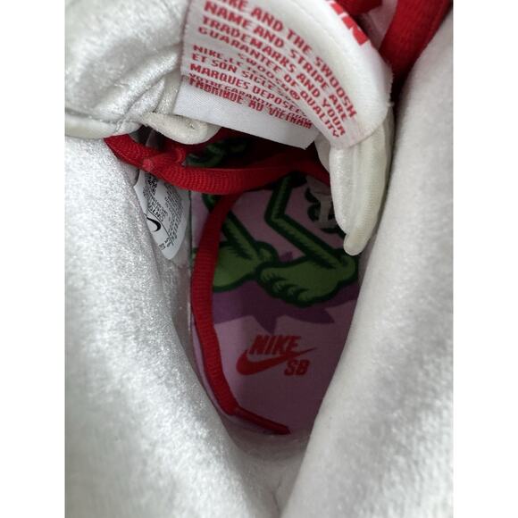 Size 9.5 - Nike SB Dunk High Pro QS Strawberry Cough Red/Green CW7093-600 2021